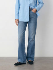 Mid-Rise Flare Jean